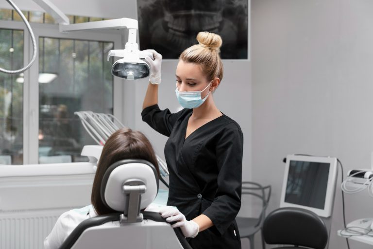 Cure per malattie parodontali- Tirana DentalCare