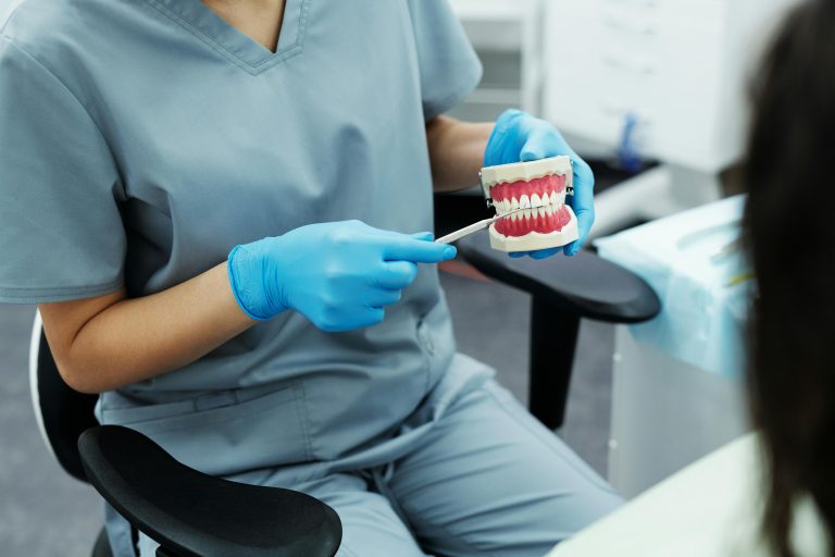 Apparecchi e Impianti - Tirana DentalCare